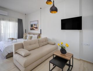 Alpha Seaview Luxury Suite by Estia - Hersonissos - 2