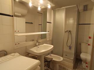 Petit prix studio 4 pers. proche pistes et commerces avec balcon sud, acceptant animaux - FR-1-445-90 - Monginevro - 2