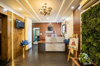 7Th Cloud Club & resort - Indore - 0