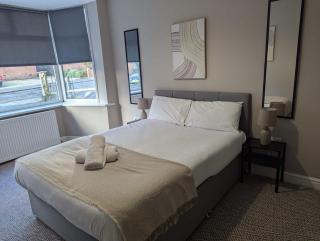 City West Executive Apartment - Kenton - 0