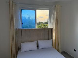 Spacious 3BR Penthouse in Nyali with Pool, WiFi, Netflix & Parking - Mombaça - 9