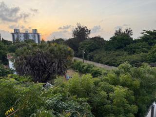 Spacious 3BR Penthouse in Nyali with Pool, WiFi, Netflix & Parking - Mombaça - 6