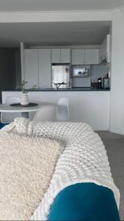 Unbeatable location with FREE parking-Limited offer - 7