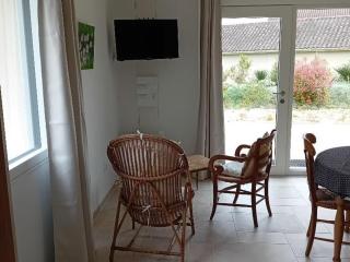 Studio moderne avec WiFi et parking à Baignes - FR-1-653-270 - Baignes-Sainte-Radegonde - 5