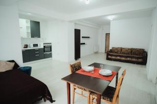 JAY House Radauti - Rădăuţi - 0