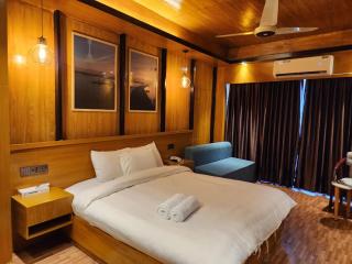 TUPTUP Resto & Resort - Ināni - 7