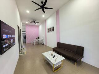 Suite Karangan Near Inokom - - 5