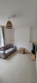 Double rooms in Queen Street, Treforest - Hosted by Naviho - 3
