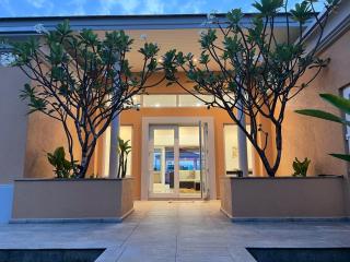 Pattaya Serenity Oasis 8BR Pool Villa for Great Vacations - Ban Nong Chaeng - 0