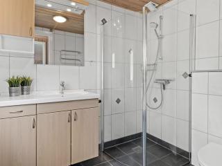 Holiday Home Karlotta - 2-2km from the sea by Interhome - Bolilmark - 4