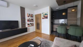 Modern Luxury Apartment & Free Parking - Donje Mladice - 5