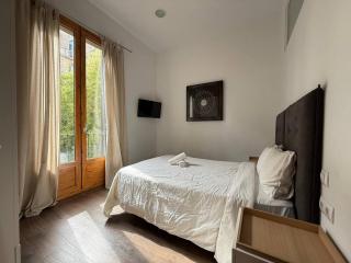 Centric 2 Bedroom Apartment - Barcelona - 0