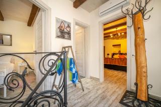 Rustic Stonehouse with Jacuzzi - 6