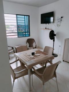 Aliky's Apartments - - 6