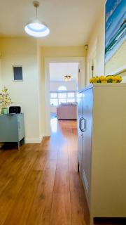 West Strand Beach Penthouse, Portrush Seafront - Portrush - 8