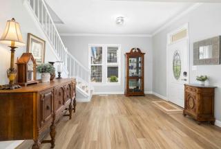 The Classic C- Half mi to Downtown-Sunroom & Backyard - Bentonville - 5