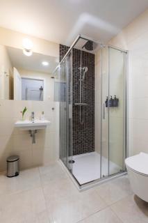 TurnKey I Vinohrady Modern Apartments - Prague - 1