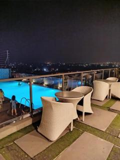 Stylish Apartment with Rooftop Pool and Cafe Islamabad - Islamabad - 0