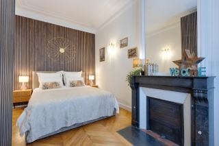 Luxury 2-Bedroom for 6 - Avenue Montaigne - Paris - 3