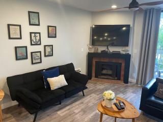 NEW NEW Gorgeous Condo on the beach - Oceanside - 1
