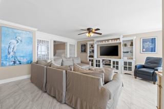 Pelican Walk 605 - 5