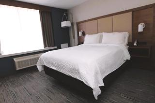 Holiday Inn Express Detroit-Birmingham by IHG - 2