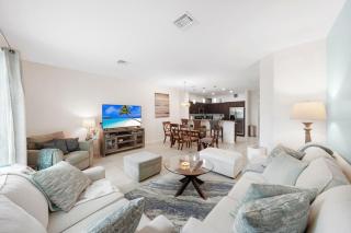 Santa Barbara Villa by Dream Vacation - 7