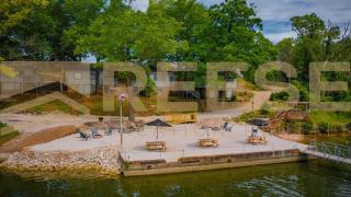 Beach Cabin #3 - Lake Ozark - 3