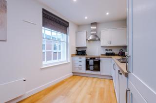 Central York Penthouse With Private Roof Terrace - 2