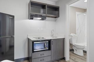 HomeStay Lodge - Pensacola - Davis - Pensacola - 4