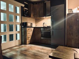 Bright house - Sutomore - 1