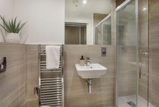 Breakaway Suite - York - 4