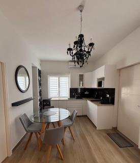 Ravissant T2, proche centre, quartier très calme,,parking,clim, déco soignée - Montpellier - 3