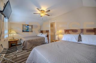Large Beach Cabin - Lake Ozark - 6