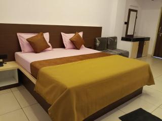 Hotel goldy premium - Jaypur - 0