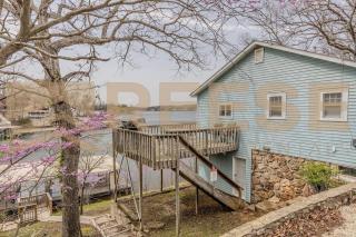 Mid-Century Cabin - Lake Ozark - 3