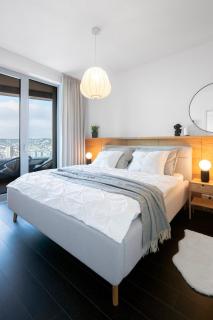 Castle View from 25th floor - SkyPark Retreat, Parking - Bratislava - 7