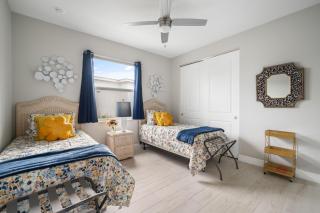 Beachside Bliss 3br, Heated Pool, Sleeps 10! - Vero Beach - 5