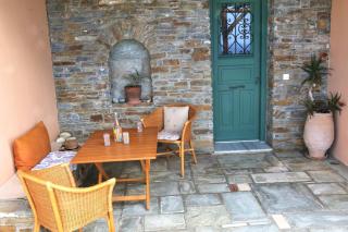 Vereniki Andros guesthouse - 9