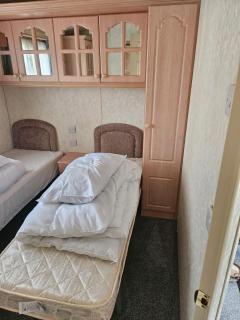 Lovely Caravan At Manor Park, Nearby Hunstanton Beach In Norfolk Ref 23029T - Hunstanton - 3