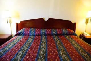 Coratel Inn and Suites by Jasper Wesley Hospital - Wichita - 4