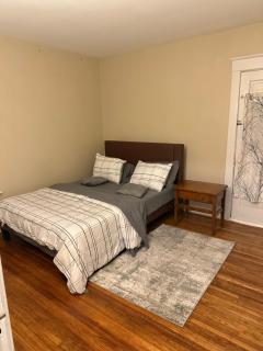 Gorgeous 3 BR Upper Unit Home - Buffalo - 1