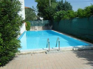 Residence MokyD13-piscina, WiFi, giardino,garage - 3