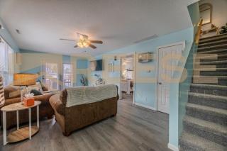 Classic Lakeside Home - Lake Ozark - 5