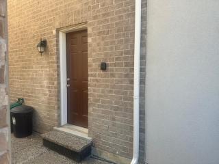 Beautiful 2-bedroom basement apartment in center of Milton - Milton - 9