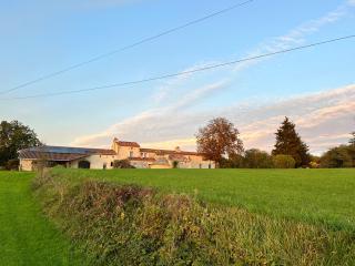 Chambre en pierre - Blanquefort-sur-Briolance - 5