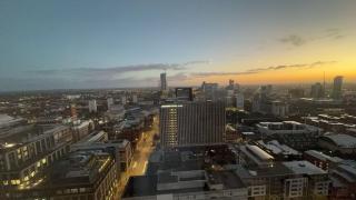 Luxury 1 bed apartment high Floor SkylineViews - Birmingham - 2