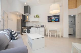 NEW Luxury and sunny 2BR apartment Premium Spot - Siviglia - 6
