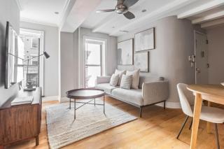 Sophisticated 2BR 1Bath in Turtle Bay Near Subway - 0