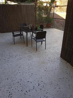 Apartment with XL balcony in Gazi - Atenas - 4